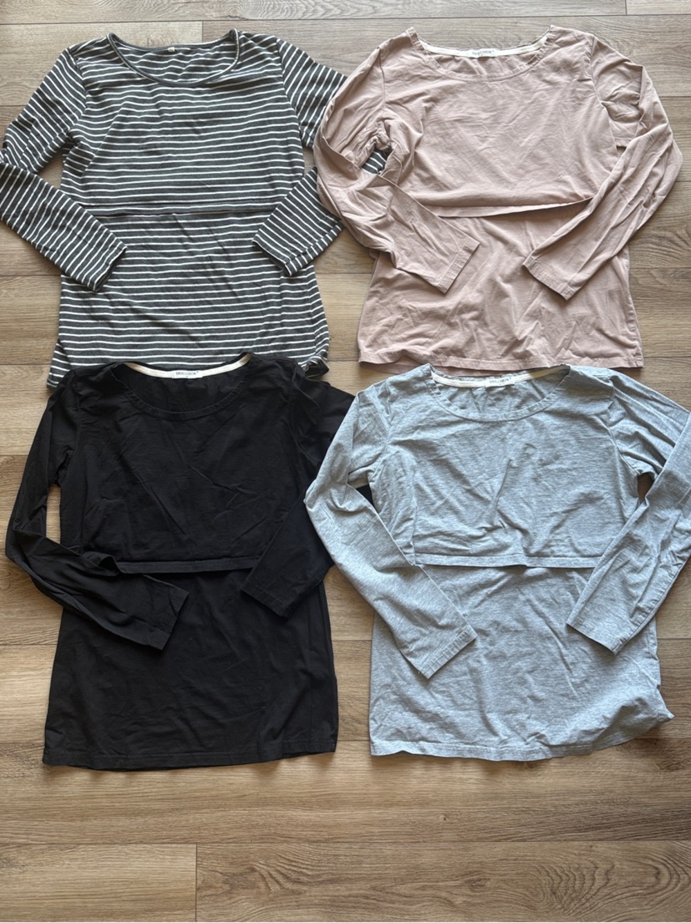 ⭐️ 4 for $20 BUNDLE - Long-sleeve Nursing Tees (Medium)